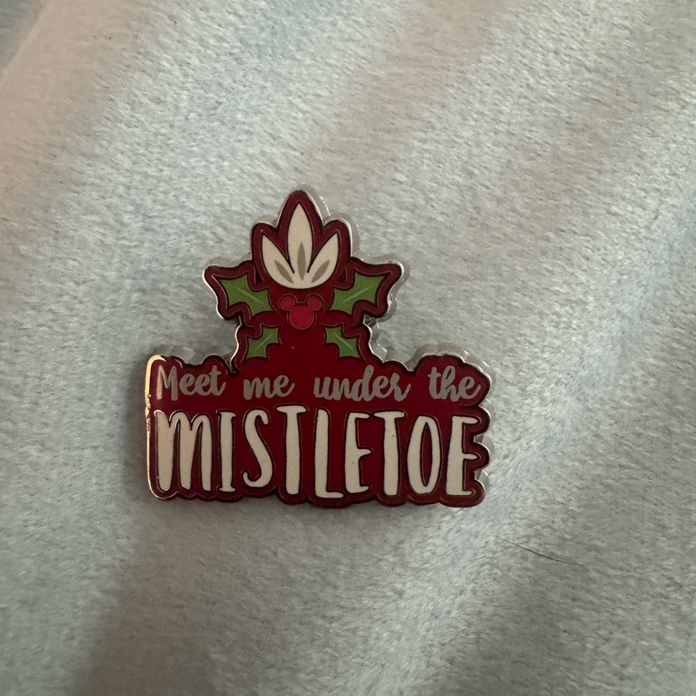 Disney Parks Festive Mistletoe Pin w Hidden Mickey